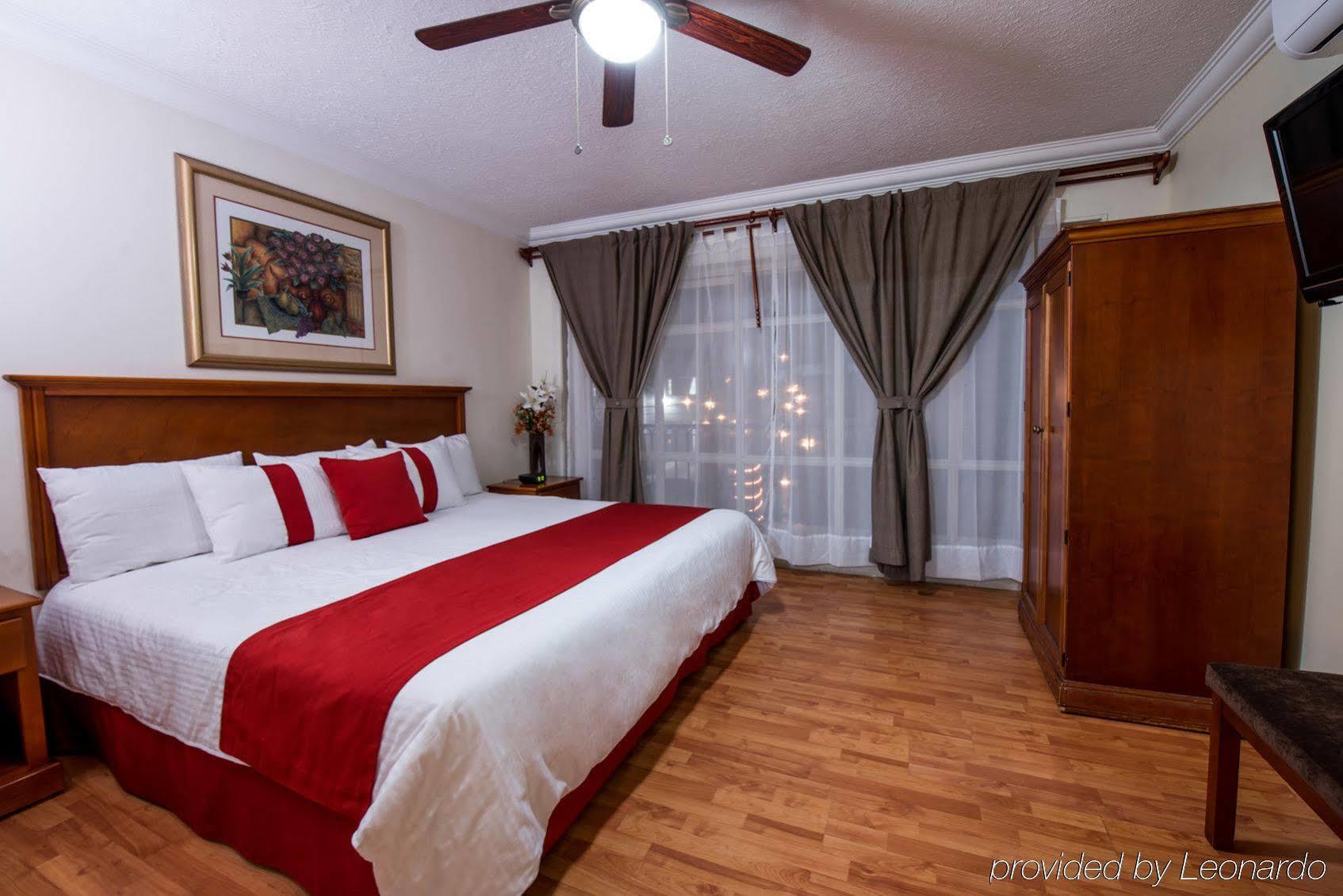 Del Marques Hotel And Suites Guadalajara Zewnętrze zdjęcie