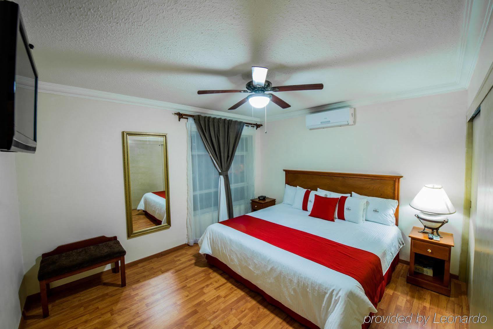 Del Marques Hotel And Suites Guadalajara Zewnętrze zdjęcie