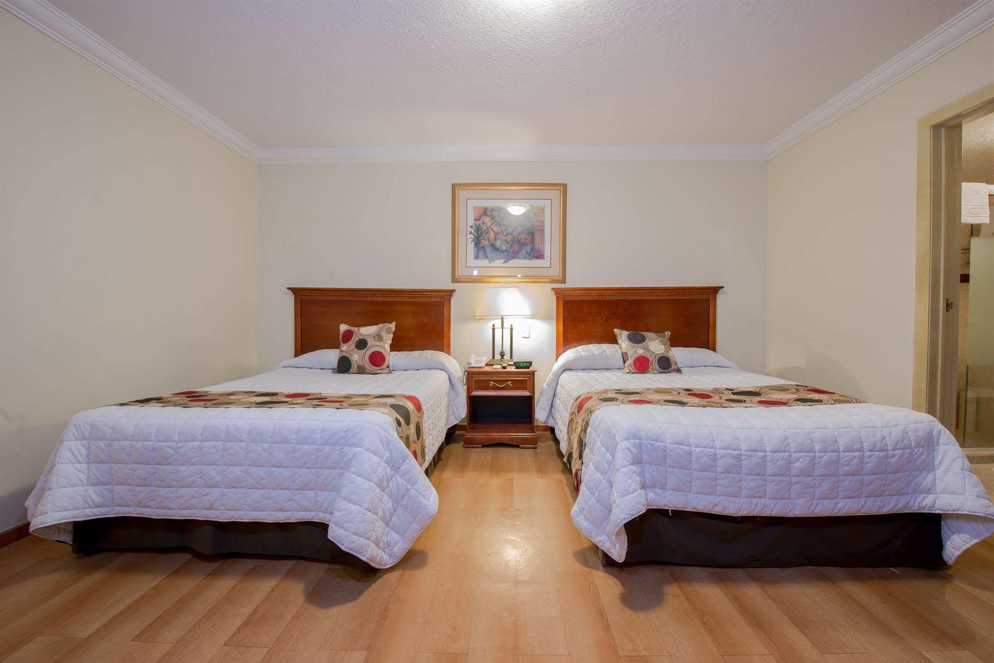 Del Marques Hotel And Suites Guadalajara Zewnętrze zdjęcie